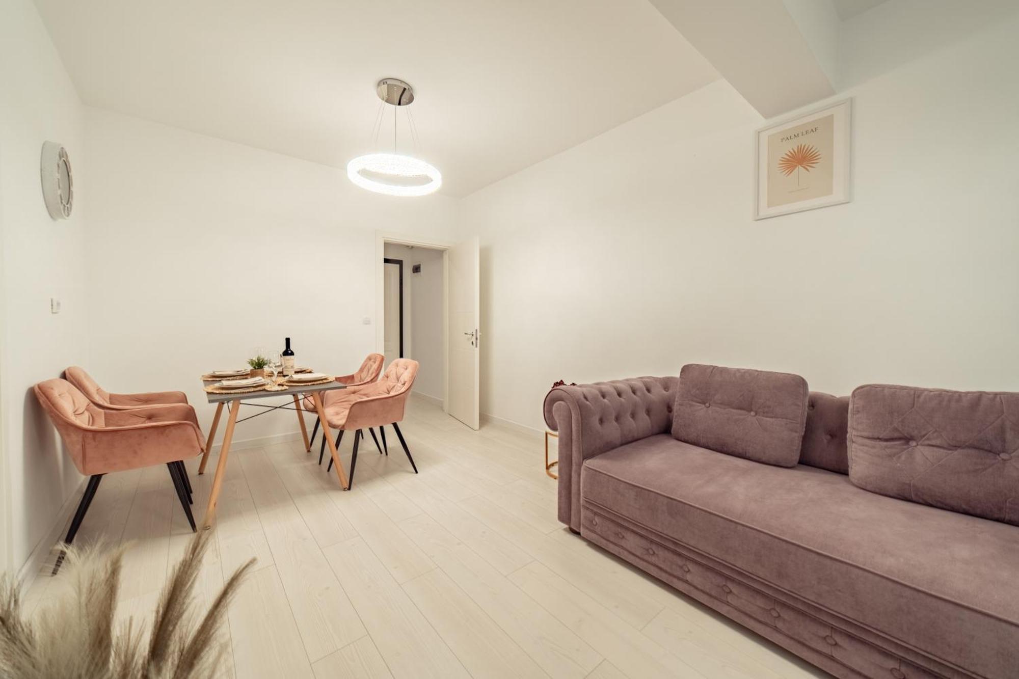 Palace Of Culture Dream Apartments And Studios Iasi Exterior photo